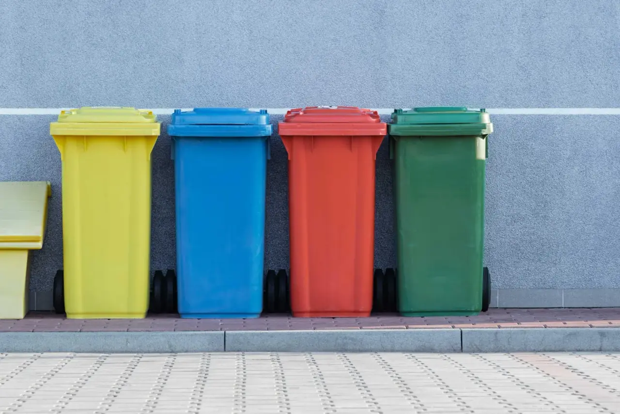 What we should know about household waste in UK?