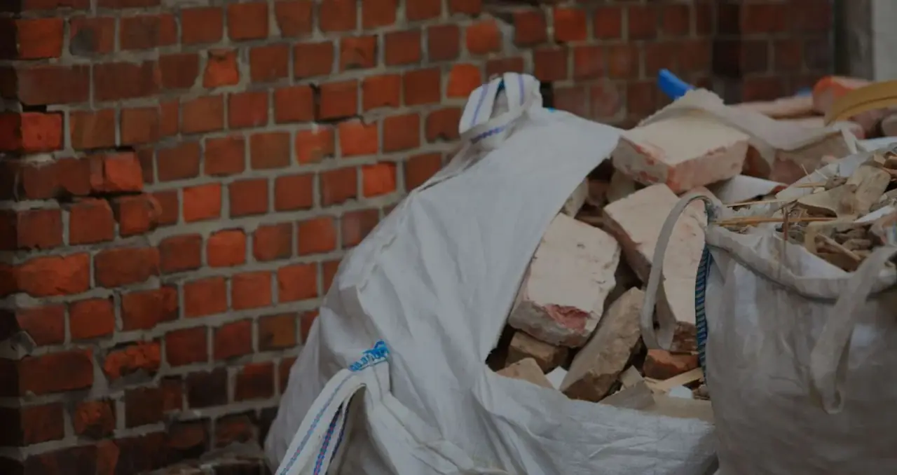 Construction Waste work by City Junk and Gardening